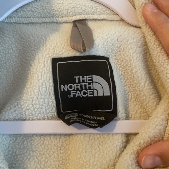 Women’s M North Face jacket - Picture 4 of 7